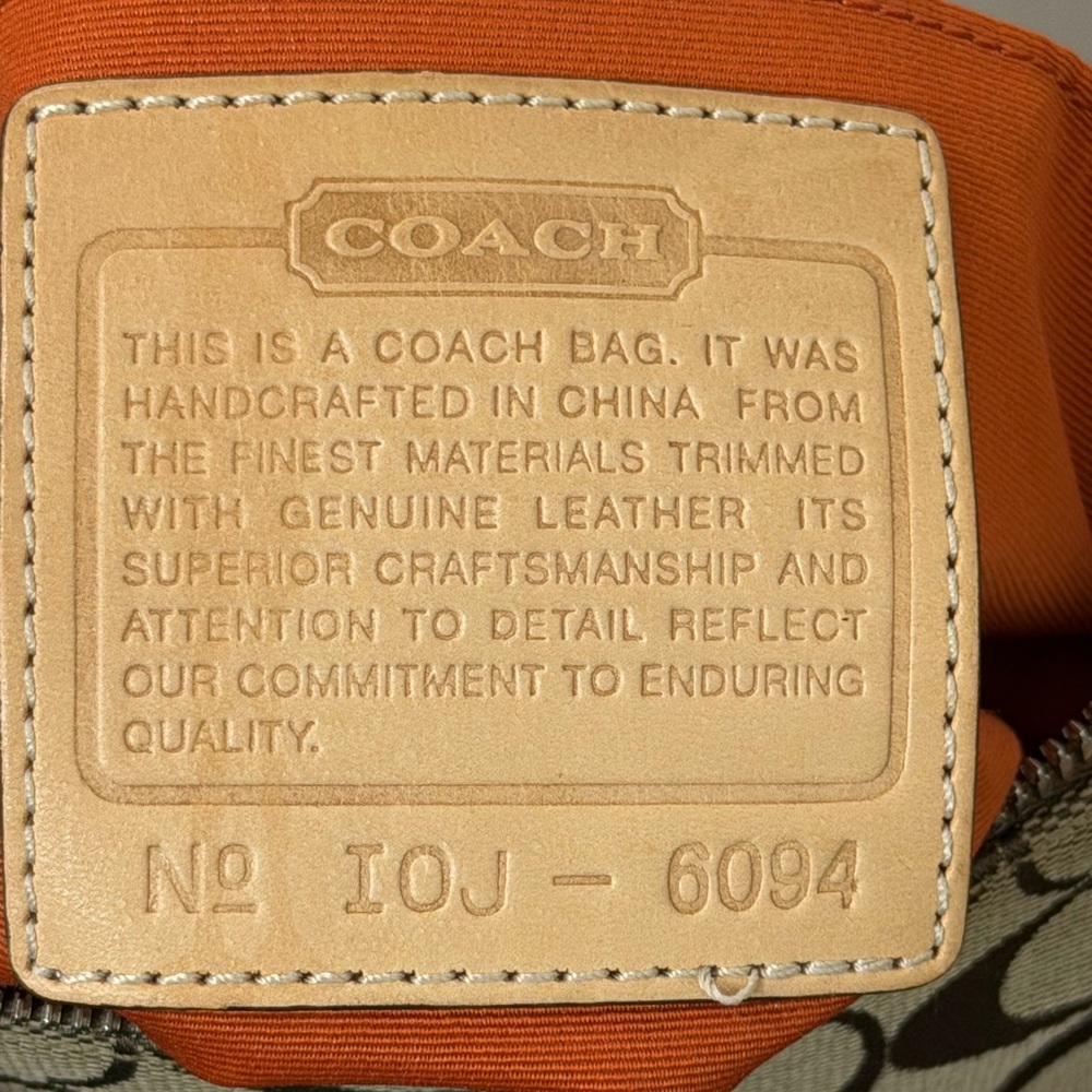 Coach Vintage Demi Signature Tan Canvas Shoulder‎ Bag - Picture 6 of 6
